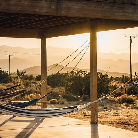 Joshua Tree Hidden Tower * Views - Landmark Yucca Valley Exterior photo